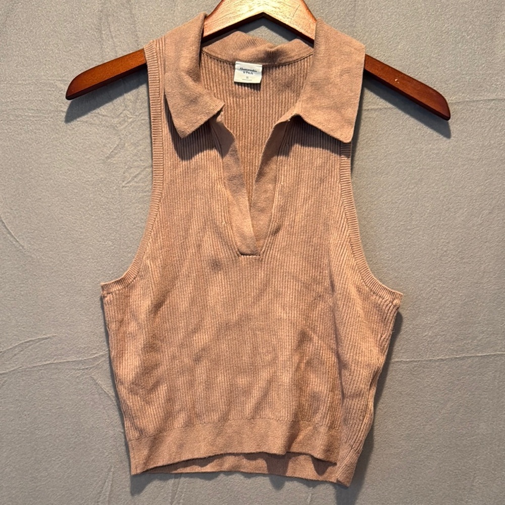 Abercrombie & Fitch Tan Sleeveless Polo Crop Top